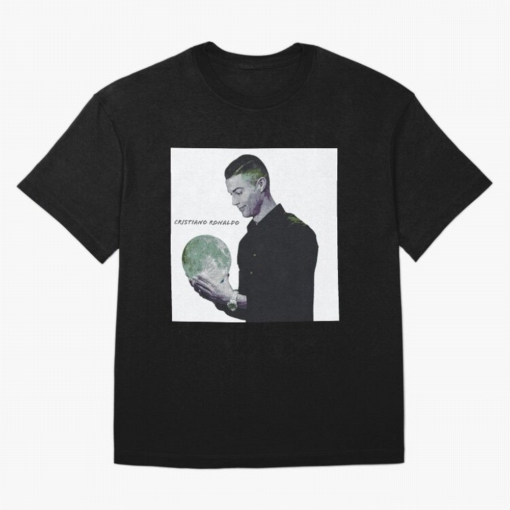 Cristiano Ronaldo art illustration. Cristiano Ronaldo sketch art Oversized T-Shirt Make the Season About FIFA World Cup 2026 for Fans of Messi and Cristiano Ronaldo and England, Bringing Global Supporter Spirit, Legendary Goals, National Colors and