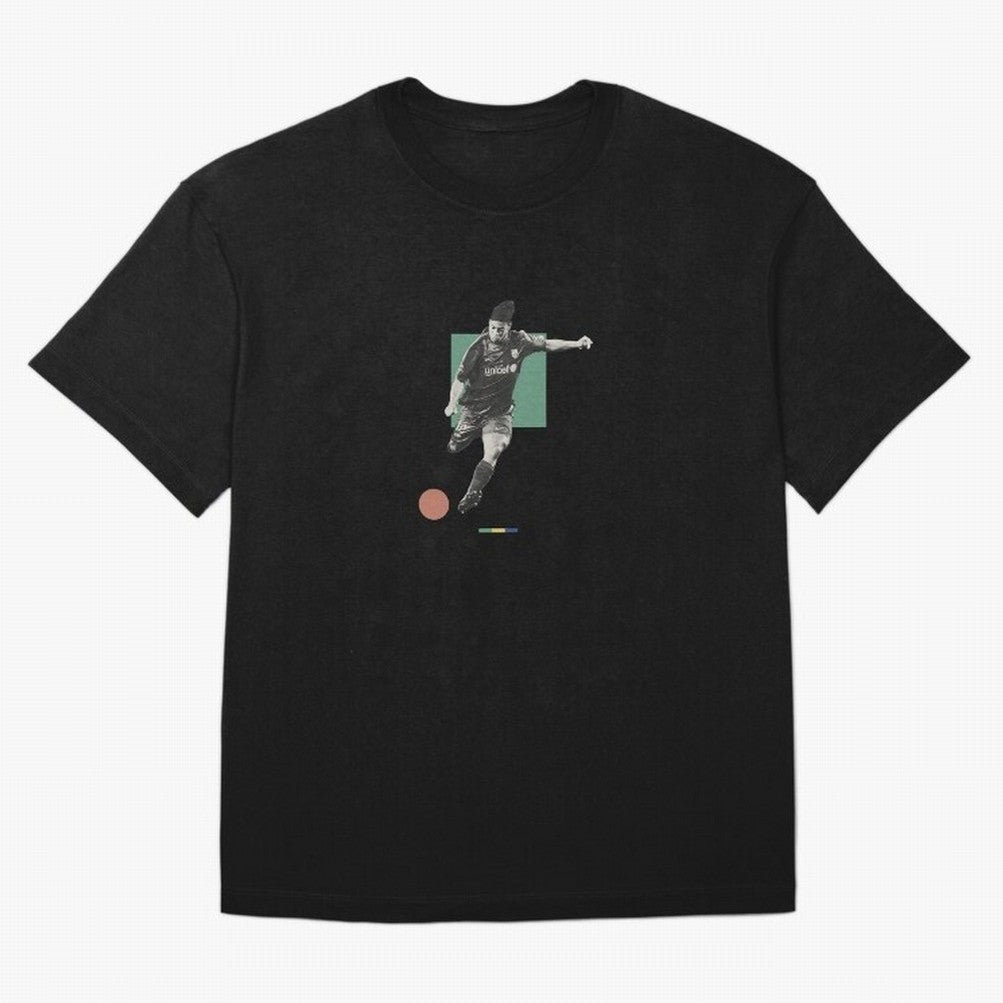 Ronaldinho Minimalist Oversized T-Shirt Represent Football Lovers during FIFA World Cup 2026 USA Canada Mexico for Fans of Haaland and Brazil, Bringing Global Supporter Spirit, Legendary Goals, National Colors and Tournament Celebration; Great for