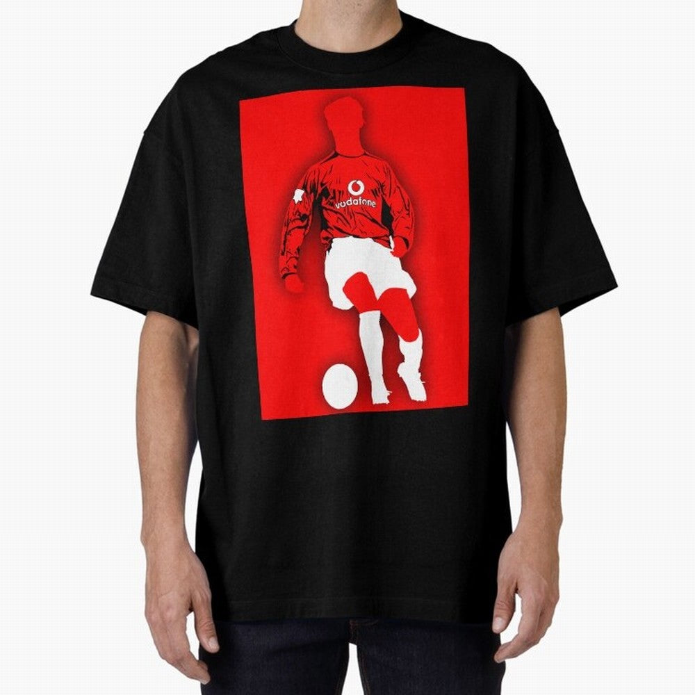 Cristiano Ronaldo Manchester United Silhouette ¨C Legendary Red Devil Artwork by GrizzlyGFX Oversized T-Shirt Turn Up for the FIFA World Cup 2026 Group Stage Journey through CR7 and Messi Highlights, Netherlands Pride, Championship Spirit, Famous