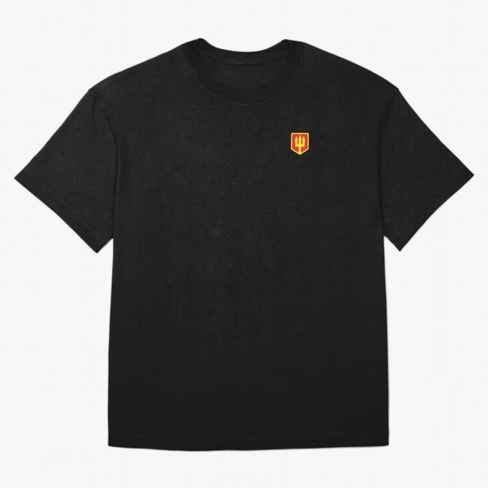 Manchester United Minimal Badge Oversized T-Shirt Bring a Champion Mindset to the FIFA World Cup 2026 Journey through Neymar Highlights, Brazil, Portugal and Argentina Pride, Stadium Memories, Football Loyalty, International Chants and Championship
