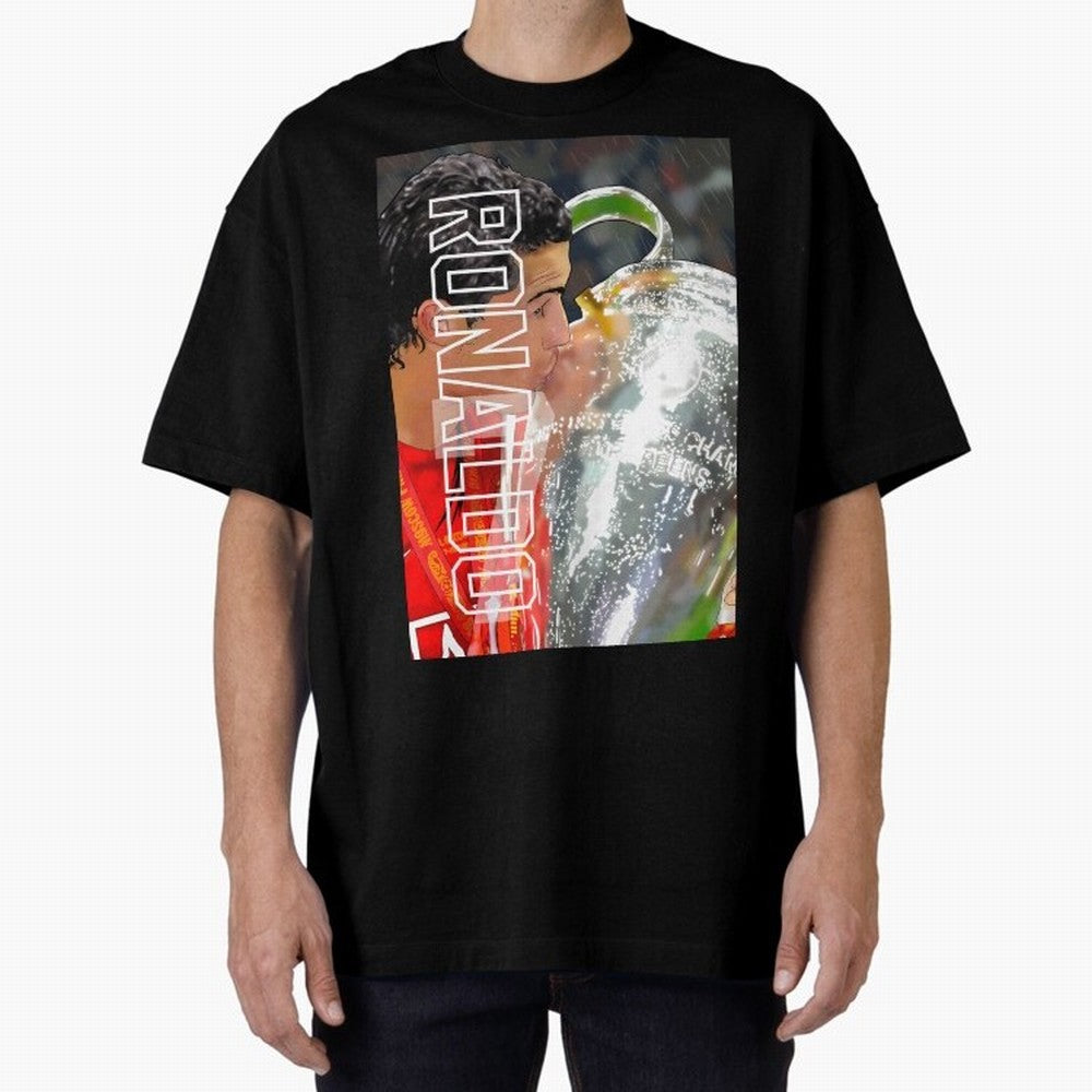 Cristiano Ronaldo ¨C 2008 Manchester United Champions League Glory Artwork by GrizzlyGFX Oversized T-Shirt Celebrate Fan Favorites in FIFA World Cup 2026 for Fans of Messi, CR7 and Mbappe and Spain, Bringing Championship Spirit, Famous Goals,