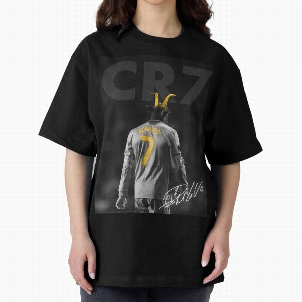 CR7 The Goat Poster Oversized T-Shirt Live for the Drama of Match Day Hype around FIFA World Cup 2026, Messi, Netherlands, Sports Nostalgia, International Competition, Famous Players and Unforgettable Victories; Ideal for Fans Who Follow Messi,