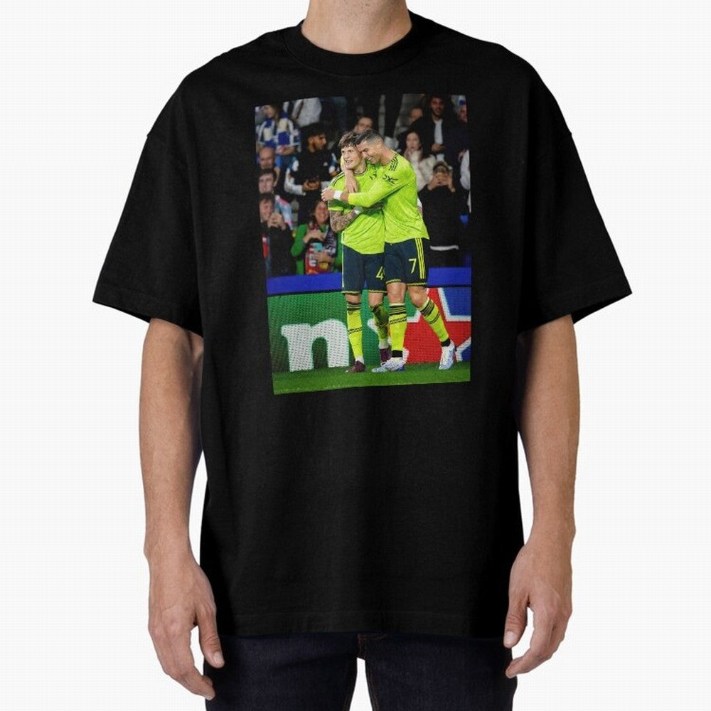 Cristiano Ronaldo And Garnacho ,Ronaldo Gifts,Ronaldo Cover,Ronaldo Prints Oversized T-Shirt Honor the Football Icons of FIFA World Cup 2026 USA Canada Mexico Capturing Neymar, Argentina Energy, Retro Football Energy, Iconic Rivalries, Trophy Chase