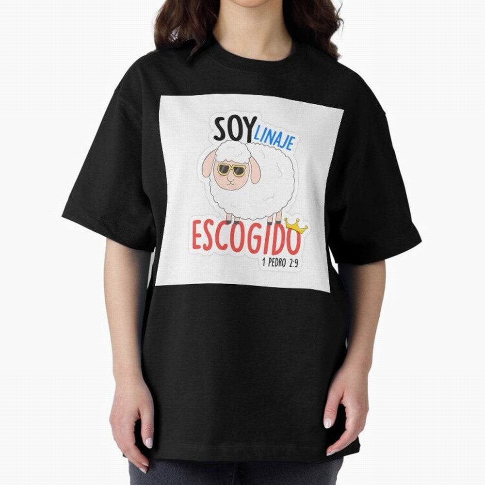 Soy Linaje Escogido - Sticker Cristiano Oversized T-Shirt Carry the Dream of FIFA World Cup 2026 for Fans of Messi and France and Portugal, Bringing Retro Football Energy, Iconic Rivalries, Trophy Chase Drama and Stadium Atmosphere; Great for