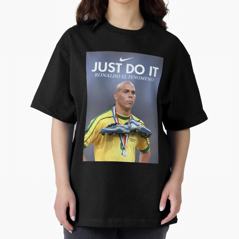 Ronaldo Fenomeno Ronaldo Nazario Vintage Sports Decor Living Room Decor For Walls Sports Bedroom Decor Game Room Decor R9 Oversized T-Shirt Experience Global Football Passion for FIFA World Cup 2026 USA Canada Mexico, Filled with CR7 and Messi,