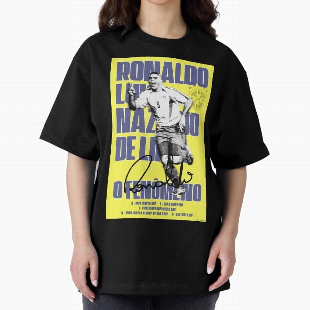 R9 Ronaldo Nazario Poster Oversized T-Shirt Fuel Global Football Passion for FIFA World Cup 2026, Capturing CR7 and Messi, Spain, Football History, Final Match Energy, Crowd Noise and Once in a Lifetime Moments; Built for Supporters Chasing Trophy