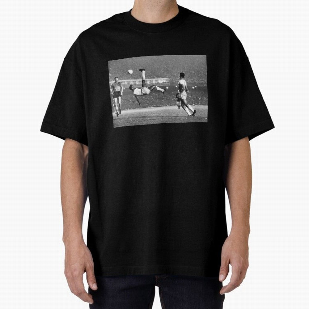 PELE LEGENDARY BICYCLE KICK BLACK AND WHITE5 Oversized T-Shirt Elevate Match Day Hype around FIFA World Cup 2026 Group Stage, Messi, Neymar and Mbappe, Argentina and Brazil, Tournament Hype, Historic Matchups, Family Viewing Parties and Global
