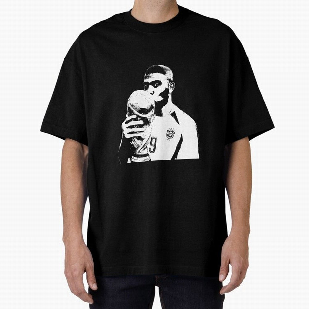 Design Ronaldo Fen?meno Oversized T-Shirt Elevate FIFA World Cup 2026 for Fans of Haaland and Mbappe and Brazil, Portugal and Argentina, Bringing Football History, Final Match Energy, Crowd Noise and Once in a Lifetime Moments; Ideal for Passionate