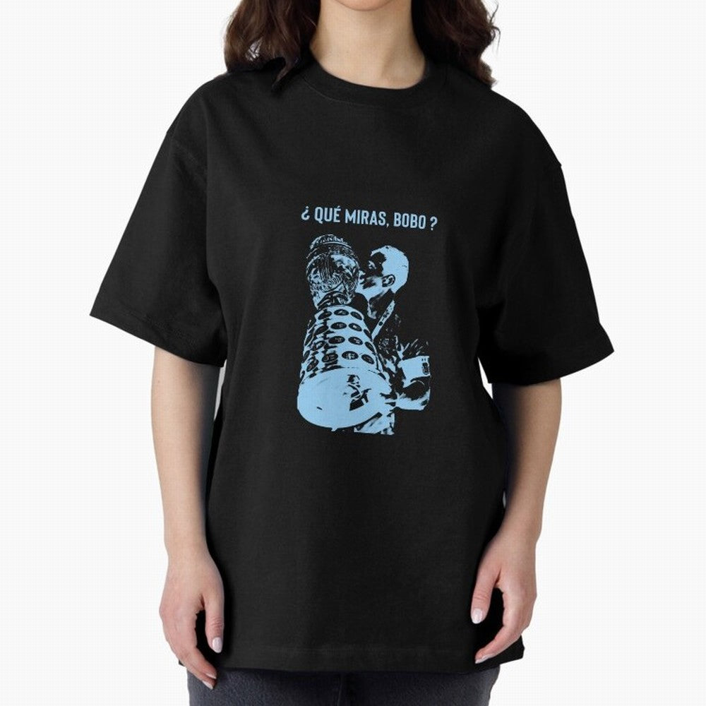 ?Que miras bobo? Oversized T-Shirt Carry the Colors and Pride of Global Football Passion for FIFA World Cup 2026 Group Stage, Celebrating Haaland, Brazil, Portugal and Argentina, Vintage Soccer Flavor, Modern Football Stars, National Flags and